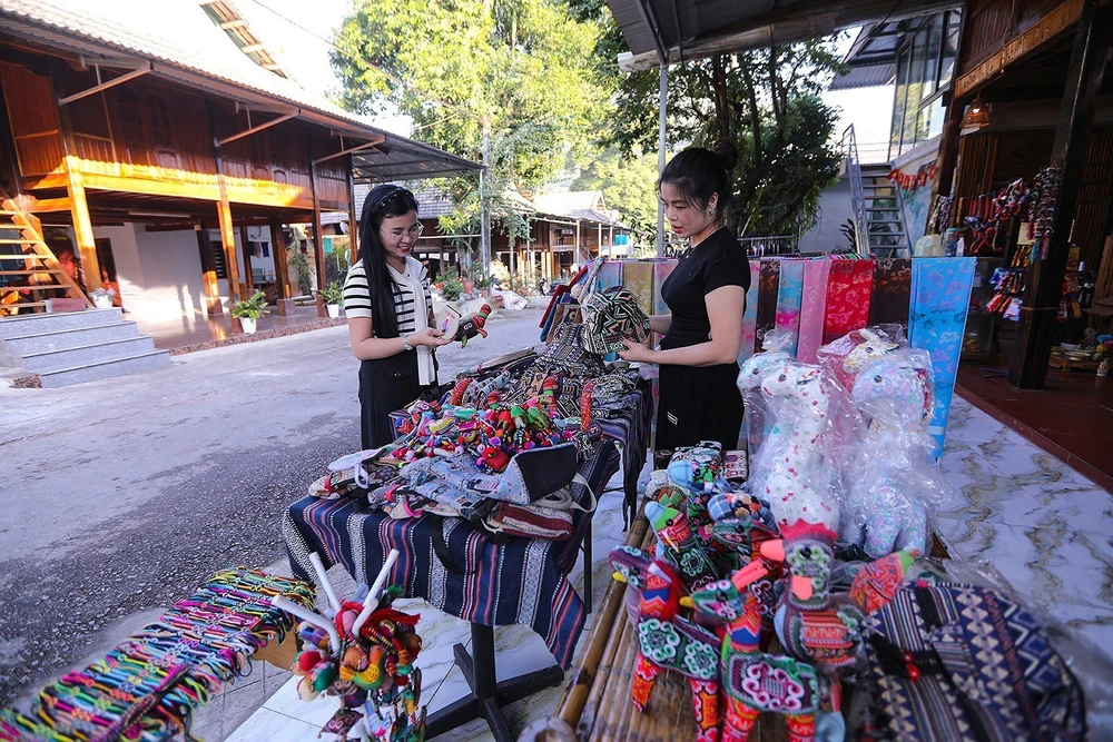 Bình yên ở bản Pom Coọng (Phú Thọ) - Ảnh 3. Bình yên ở bản Pom Coọng (Phú Thọ) - Ảnh 3.