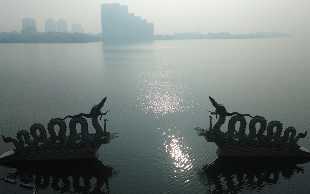 Hà Nội và các tỉnh lân cận có chỉ số ô nhiễm không khí ở mức rất kém - Ảnh 2. Hà Nội và các tỉnh lân cận có chỉ số ô nhiễm không khí ở mức rất kém - Ảnh 2.