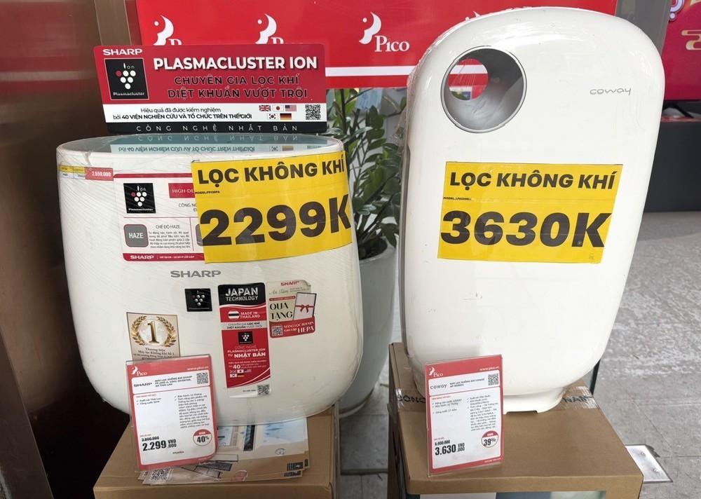 Hà Nội ô nhiễm ở mức “đỏ”, nhu cầu máy lọc không khí tăng mạnh - Ảnh 2. Hà Nội ô nhiễm ở mức “đỏ”, nhu cầu máy lọc không khí tăng mạnh - Ảnh 2.