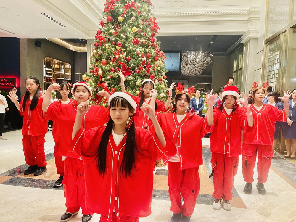 Không khí Giáng sinh tại Hà Nội - Ảnh 6. Không khí Giáng sinh tại Hà Nội - Ảnh 6.