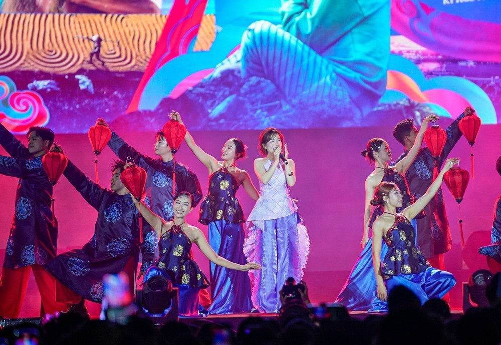 Sớm nghiên cứu, xây dựng Luật về hoạt động nghệ thuật - Ảnh 3. Sớm nghiên cứu, xây dựng Luật về hoạt động nghệ thuật - Ảnh 3.