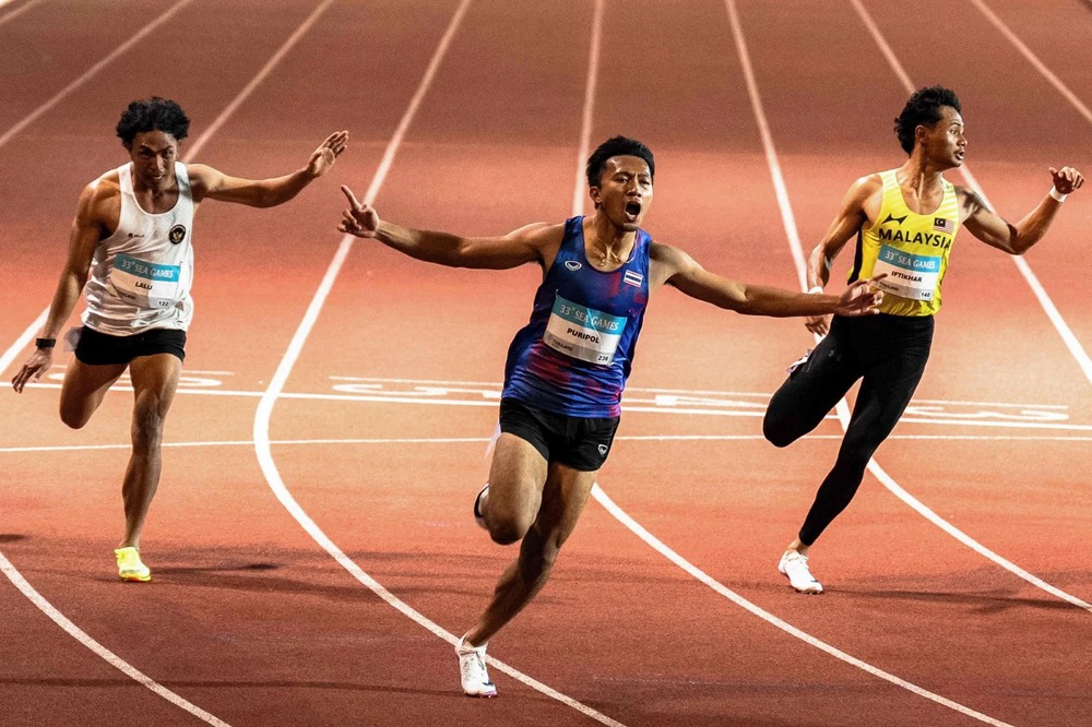 Ngôi sao Thái Lan giành HCV chạy 100m nam SEA Games 2025 xếp hạng bao nhiêu trong lịch sử điền kinh thế giới? - Ảnh 1.