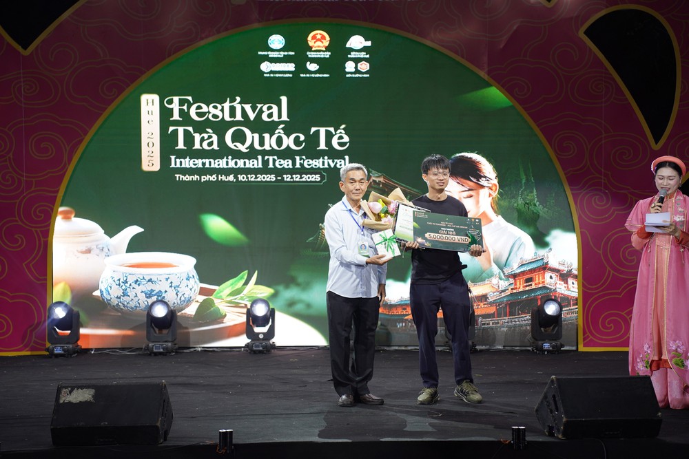 Văn hóa trà - điểm nhấn trong bản sắc du lịch Huế - Ảnh 2. Văn hóa trà - điểm nhấn trong bản sắc du lịch Huế - Ảnh 2.