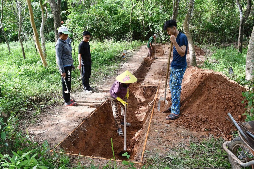 Phát hiện con đường cổ, niên đại hàng nghìn năm tại Di sản Mỹ Sơn - Ảnh 5.