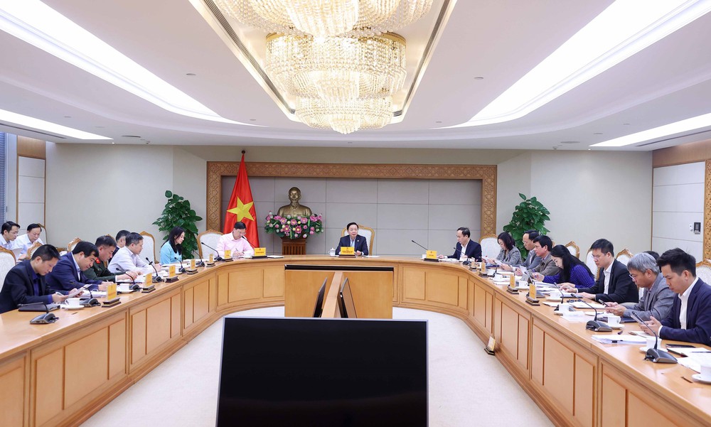 Thủ tướng yêu cầu tăng cường minh bạch, phòng ngừa tiêu cực trong xét duyệt, mua bán, cho thuê nhà ở xã hội - Ảnh 1.