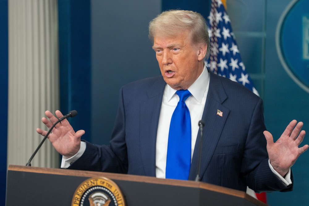 Trí tuệ nhân tạo: Tổng thống Mỹ ký sắc lệnh thiết lập tiêu chuẩn quốc gia về luật AI - Ảnh 1.