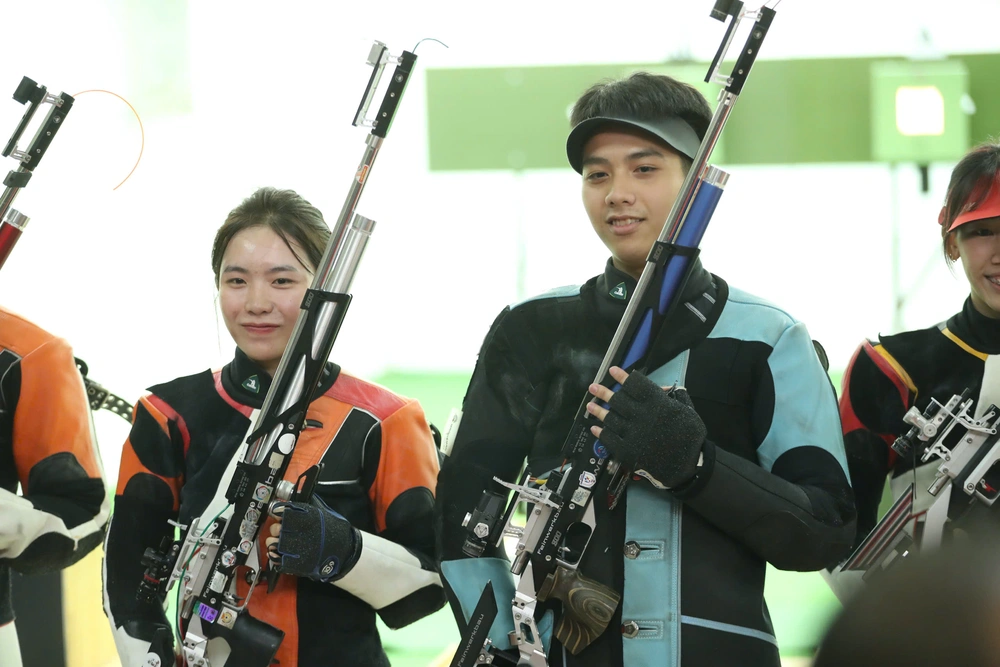TRỰC TIẾP SEA Games 2025 hôm nay ngày 12/12: Mộng Tuyền và Tâm Quang giành HCV bắn súng - Ảnh 1.