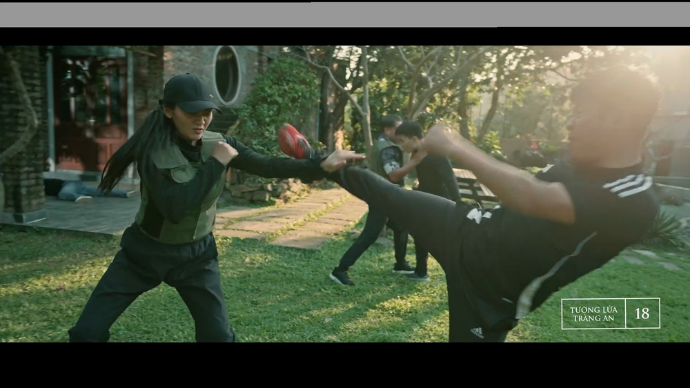 Phim "Tường lửa Tràng An": Công an Thủ đô xuất hiện trong loạt cảnh hành động và nghiệp vụ - Ảnh 2. Phim "Tường lửa Tràng An": Công an Thủ đô xuất hiện trong loạt cảnh hành động và nghiệp vụ - Ảnh 2.