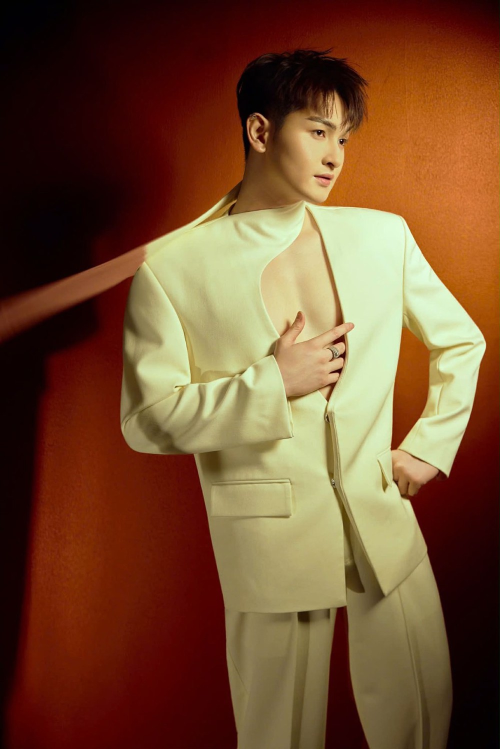 Diễn viên Minh Khải tiết lộ dự án điện ảnh mới vào đúng dịp sinh nhật - Ảnh 3. Diễn viên Minh Khải tiết lộ dự án điện ảnh mới vào đúng dịp sinh nhật - Ảnh 3.