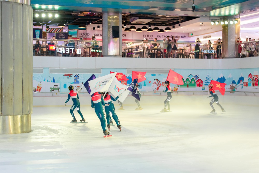 Việt Nam hòa nhịp cùng hơn 47 quốc gia tại Ngày hội Trượt băng thế giới 2025 - Ảnh 1. Việt Nam hòa nhịp cùng hơn 47 quốc gia tại Ngày hội Trượt băng thế giới 2025 - Ảnh 1.