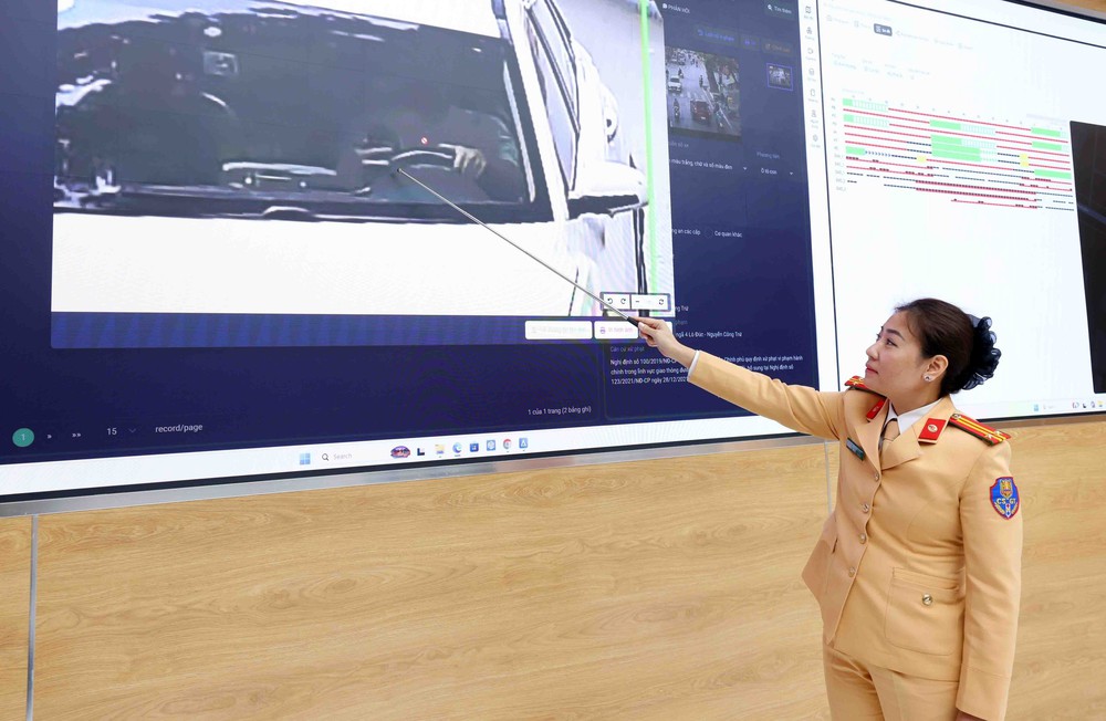 Công an Hà Nội bắt đầu triển khai xử phạt các lỗi vi phạm giao thông qua hệ thống Camera AI - Ảnh 6. Công an Hà Nội bắt đầu triển khai xử phạt các lỗi vi phạm giao thông qua hệ thống Camera AI - Ảnh 6.