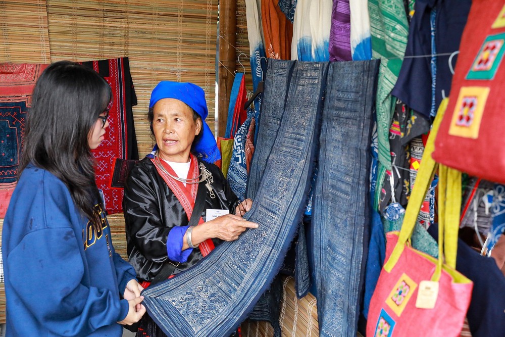 Hà Nội: Ngày hội văn hoá Mông 2025 - Ảnh 7. Hà Nội: Ngày hội văn hoá Mông 2025 - Ảnh 7.