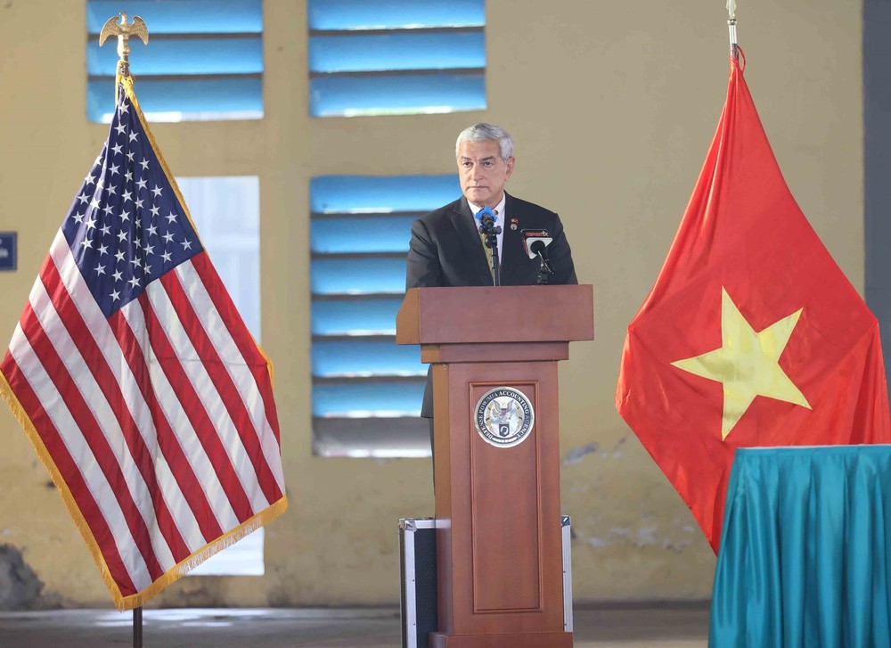 Hồi hương hài cốt quân nhân Hoa Kỳ mất tích trong chiến tranh Việt Nam - Ảnh 4. Hồi hương hài cốt quân nhân Hoa Kỳ mất tích trong chiến tranh Việt Nam - Ảnh 4.