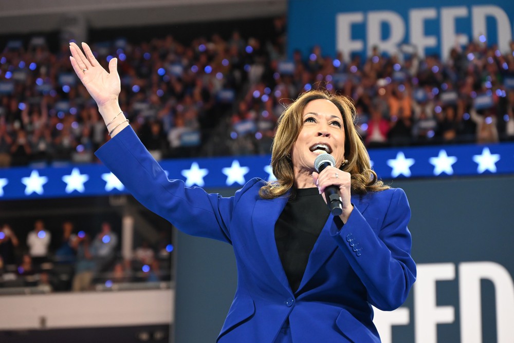 Bà Kamala Harris "tái xuất", để ngỏ khả năng tái tranh cử Tổng thống Mỹ 2028 - Ảnh 1. Bà Kamala Harris "tái xuất", để ngỏ khả năng tái tranh cử Tổng thống Mỹ 2028 - Ảnh 1.