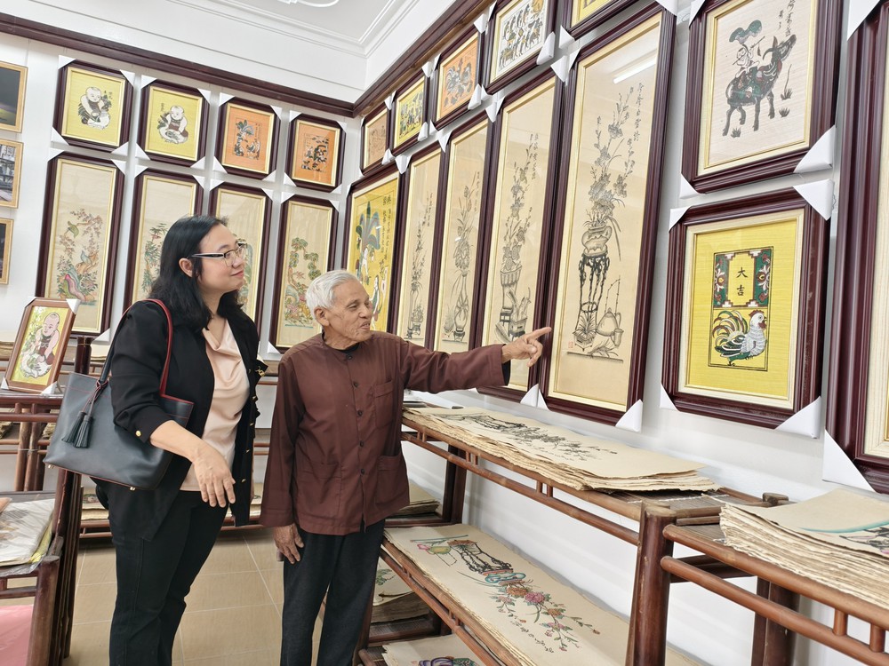 Bảo tồn tranh Đông Hồ (Bài 2): Những "báu vật" nhân văn sống - Ảnh 1. Bảo tồn tranh Đông Hồ (Bài 2): Những "báu vật" nhân văn sống - Ảnh 1.