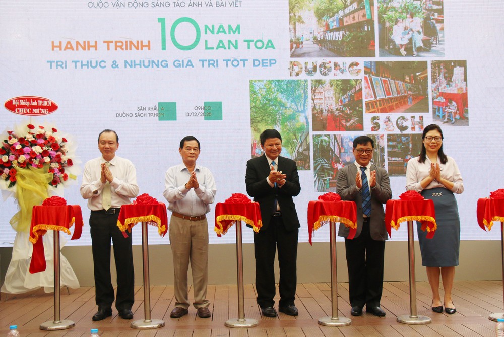 Đường sách Thành phố Hồ Chí Minh: Hành trình 10 năm lan tỏa văn hóa đọc - Ảnh 1. Đường sách Thành phố Hồ Chí Minh: Hành trình 10 năm lan tỏa văn hóa đọc - Ảnh 1.
