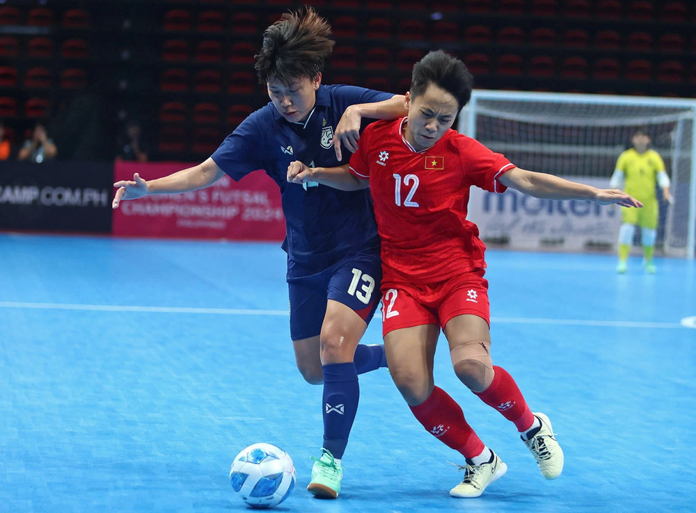 Bóng đá Thái Lan tan mộng "ăn 4" HCV SEA Games 33, thời cơ vàng cho Việt Nam khẳng định vị thế - Ảnh 4. Bóng đá Thái Lan tan mộng "ăn 4" HCV SEA Games 33, thời cơ vàng cho Việt Nam khẳng định vị thế - Ảnh 4.