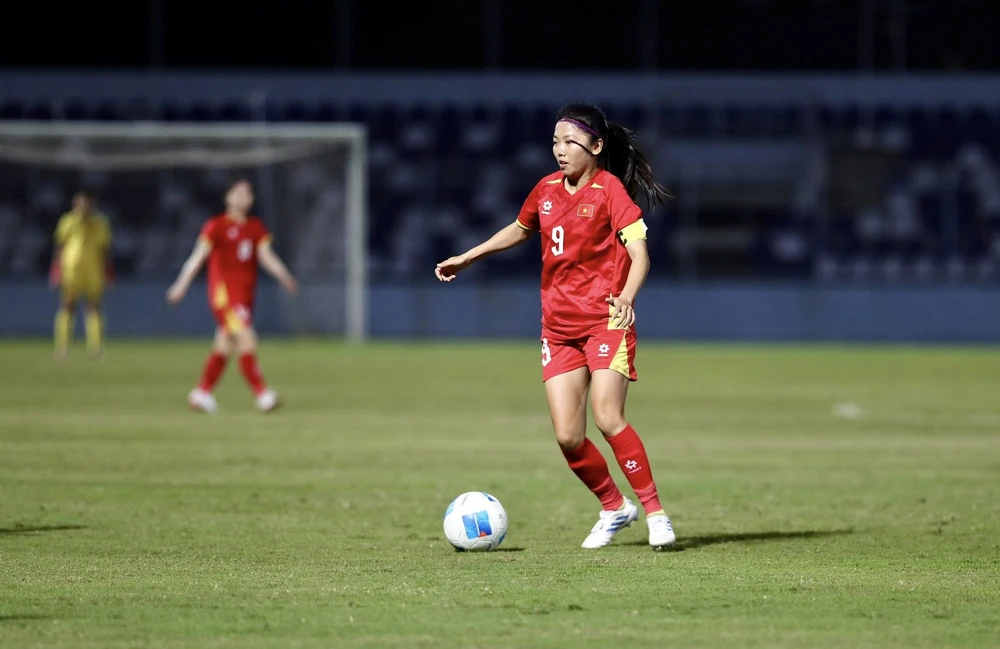 Huỳnh Như giải cơn khát bàn thắng, lập vô số kỷ lục, đội tuyển nữ Việt Nam hừng hực khí thế vô địch - Ảnh 3. Huỳnh Như giải cơn khát bàn thắng, lập vô số kỷ lục, đội tuyển nữ Việt Nam hừng hực khí thế vô địch - Ảnh 3.