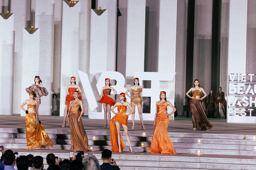 Vietnam Beauty Fashion Fest XIII: Top 5 Người đẹp Thời trang Miss World 2025 lộ diện - Ảnh 1. Vietnam Beauty Fashion Fest XIII: Top 5 Người đẹp Thời trang Miss World 2025 lộ diện - Ảnh 1.