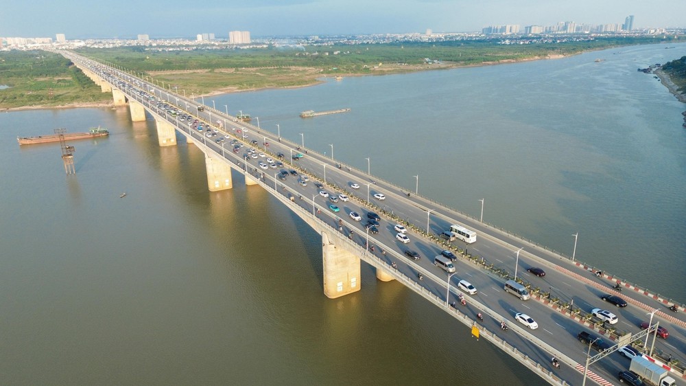 Không khí Thủ đô trong lành trở lại nhờ đợt gió mùa Đông Bắc - Ảnh 4. Không khí Thủ đô trong lành trở lại nhờ đợt gió mùa Đông Bắc - Ảnh 4.