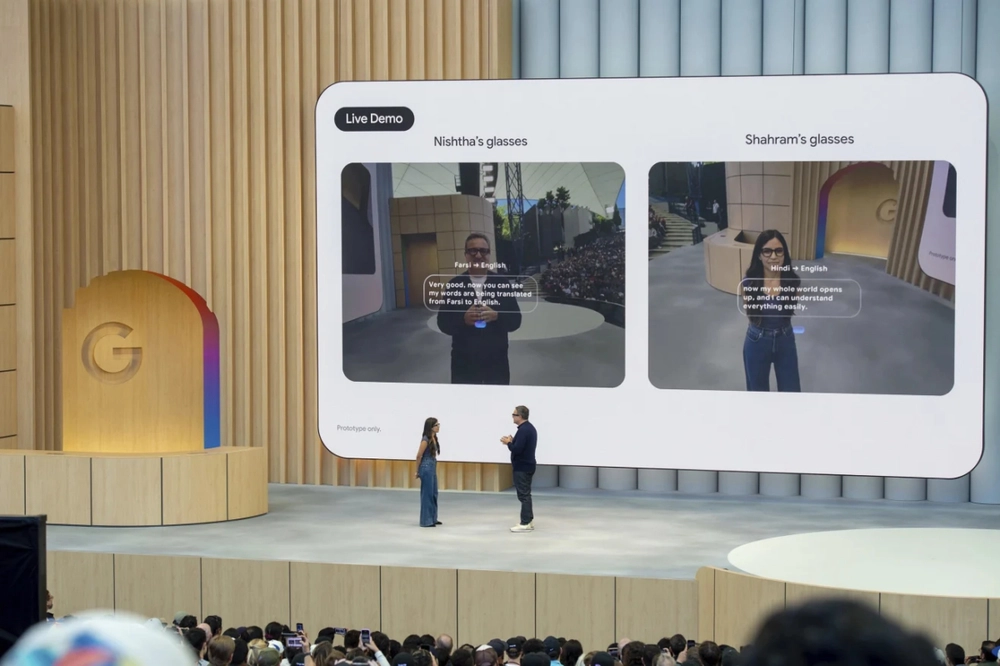 Kính thông minh Google sắp ra mắt 2026: "Kẻ kế vị" smartphone trong tương lai? - Ảnh 3. Kính thông minh Google sắp ra mắt 2026: "Kẻ kế vị" smartphone trong tương lai? - Ảnh 3.