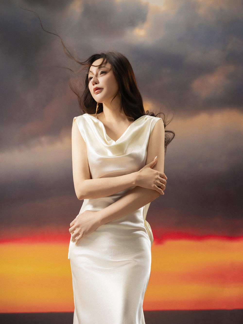 Hồ Quỳnh Hương ra mắt album "Khi em hát" - Ảnh 2. Hồ Quỳnh Hương ra mắt album "Khi em hát" - Ảnh 2.