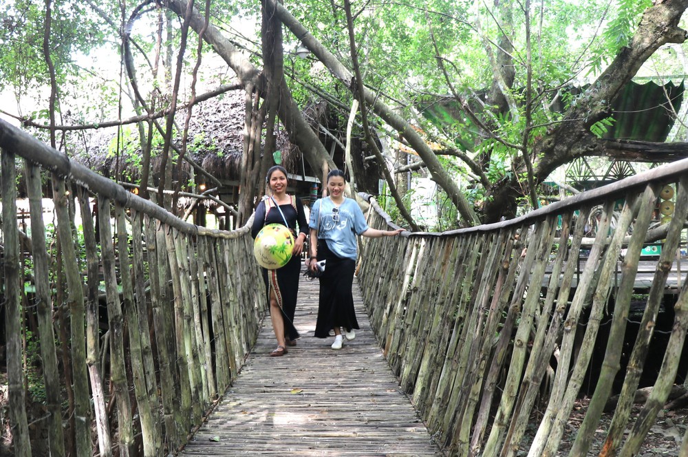 Buôn làng Đắk Lắk làm du lịch cộng đồng, đồng bào thiểu số thêm thu nhập - Ảnh 1. Buôn làng Đắk Lắk làm du lịch cộng đồng, đồng bào thiểu số thêm thu nhập - Ảnh 1.