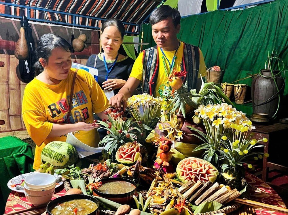 Buôn làng Đắk Lắk làm du lịch cộng đồng, đồng bào thiểu số thêm thu nhập - Ảnh 3. Buôn làng Đắk Lắk làm du lịch cộng đồng, đồng bào thiểu số thêm thu nhập - Ảnh 3.