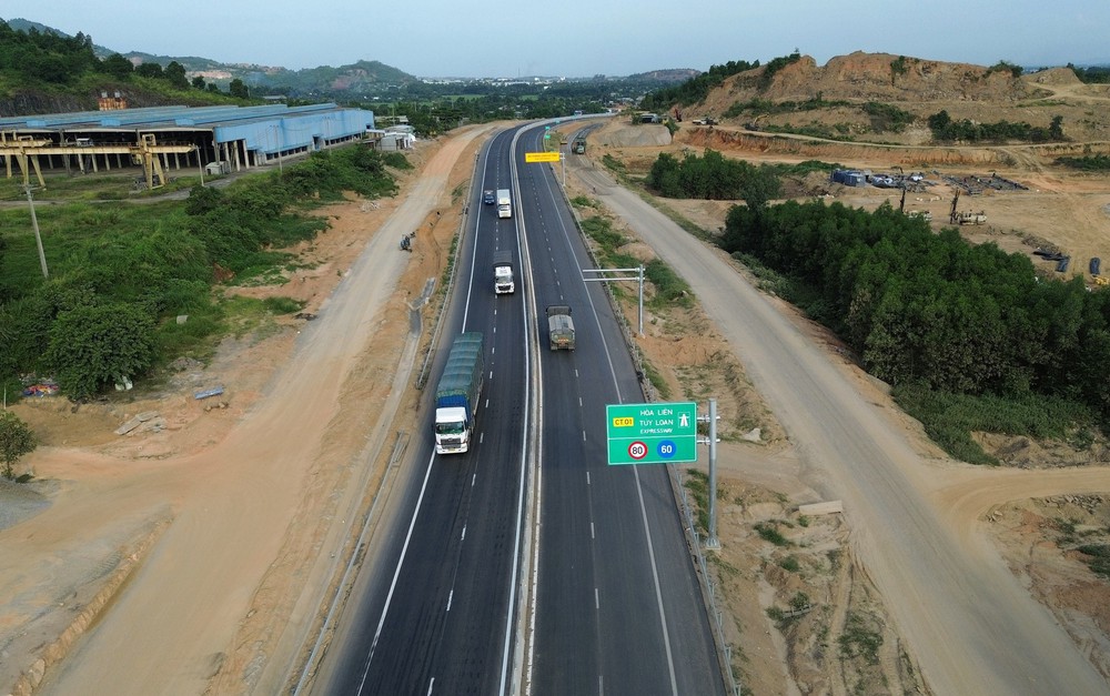 Đột phá hạ tầng - Bài 3: “Hiệu triệu” vốn tư nhân - Ảnh 2. Đột phá hạ tầng - Bài 3: “Hiệu triệu” vốn tư nhân - Ảnh 2.