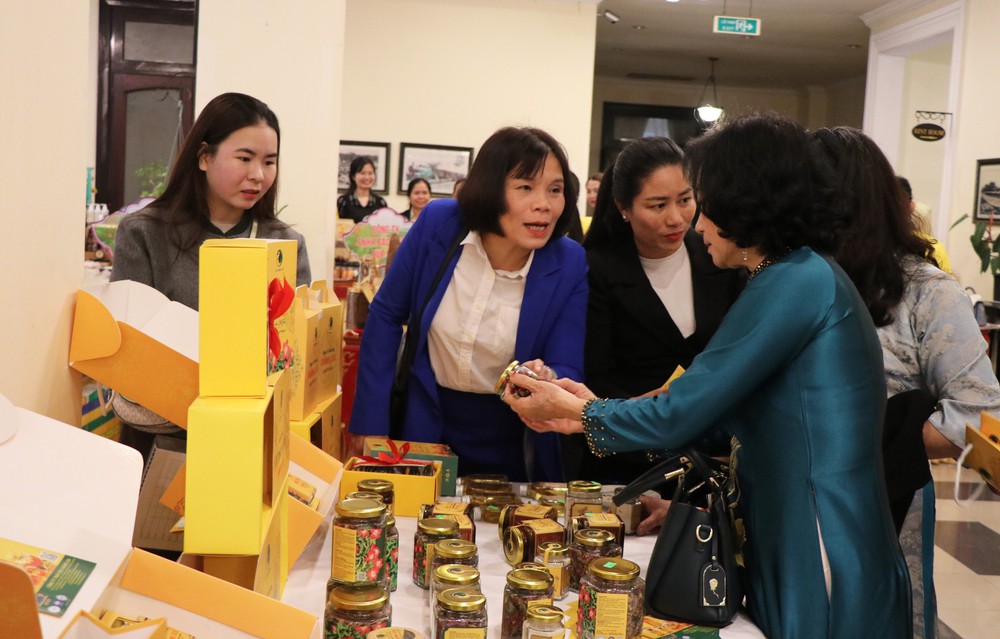 Chiến lược quốc gia về phát triển đội ngũ trí thức đến năm 2030, tầm nhìn đến năm 2045 - Ảnh 3. Chiến lược quốc gia về phát triển đội ngũ trí thức đến năm 2030, tầm nhìn đến năm 2045 - Ảnh 3.