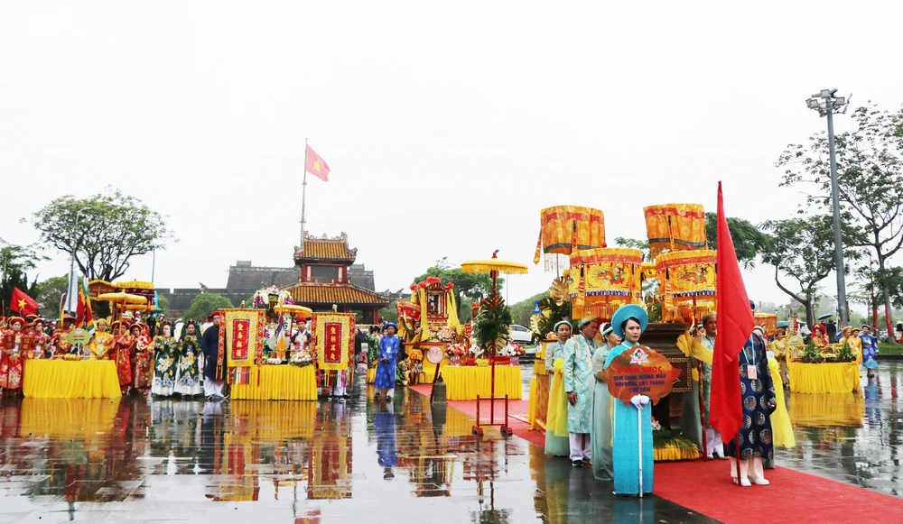 Năm Du lịch quốc gia - Huế 2025: Làm mới di sản, định vị thương hiệu - Ảnh 2. Năm Du lịch quốc gia - Huế 2025: Làm mới di sản, định vị thương hiệu - Ảnh 2.