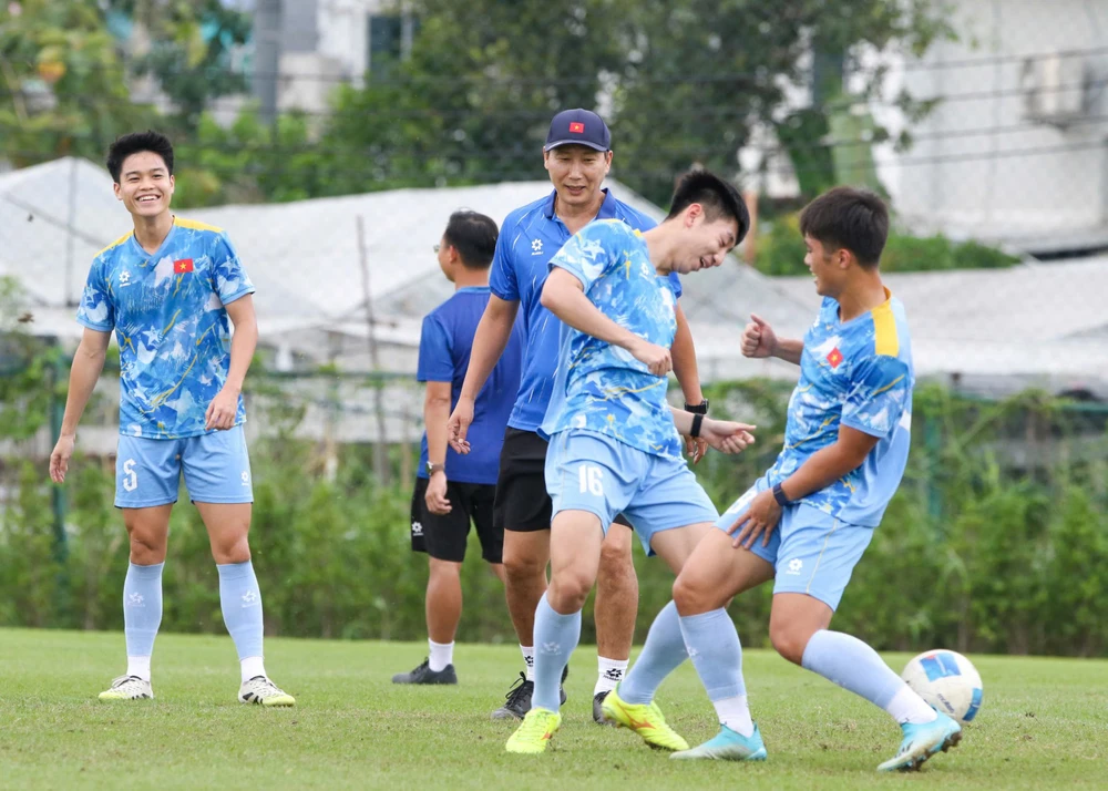 VTV5 VTV6 trực tiếp bóng đá Việt Nam vs Philippines 15h30 hôm nay, SEA Games 2025 - Ảnh 2. VTV5 VTV6 trực tiếp bóng đá Việt Nam vs Philippines 15h30 hôm nay, SEA Games 2025 - Ảnh 2.