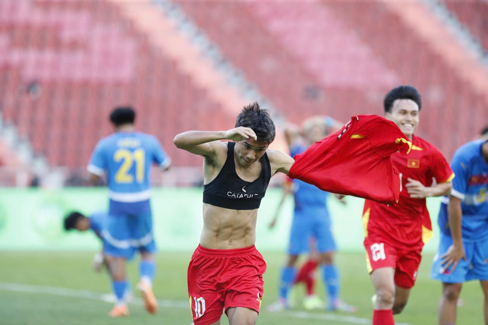 Nhà báo Thái Lan chỉ ra lợi thế lớn của U22 Việt Nam, nói thẳng về chung kết bóng đá SEA Games - Ảnh 1.