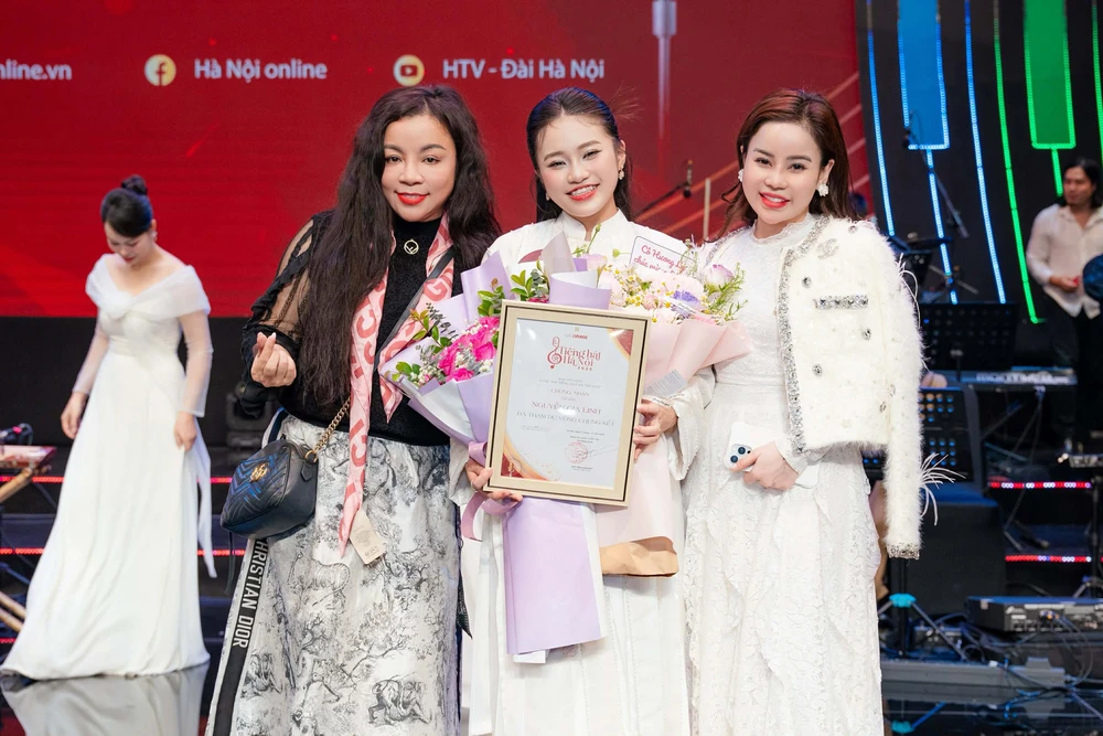 NSƯT Tố Nga từng ngạc nhiên về học trò 16 tuổi vừa giành giải Nhì Tiếng hát Hà Nội 2025 - Ảnh 4. NSƯT Tố Nga từng ngạc nhiên về học trò 16 tuổi vừa giành giải Nhì Tiếng hát Hà Nội 2025 - Ảnh 4.