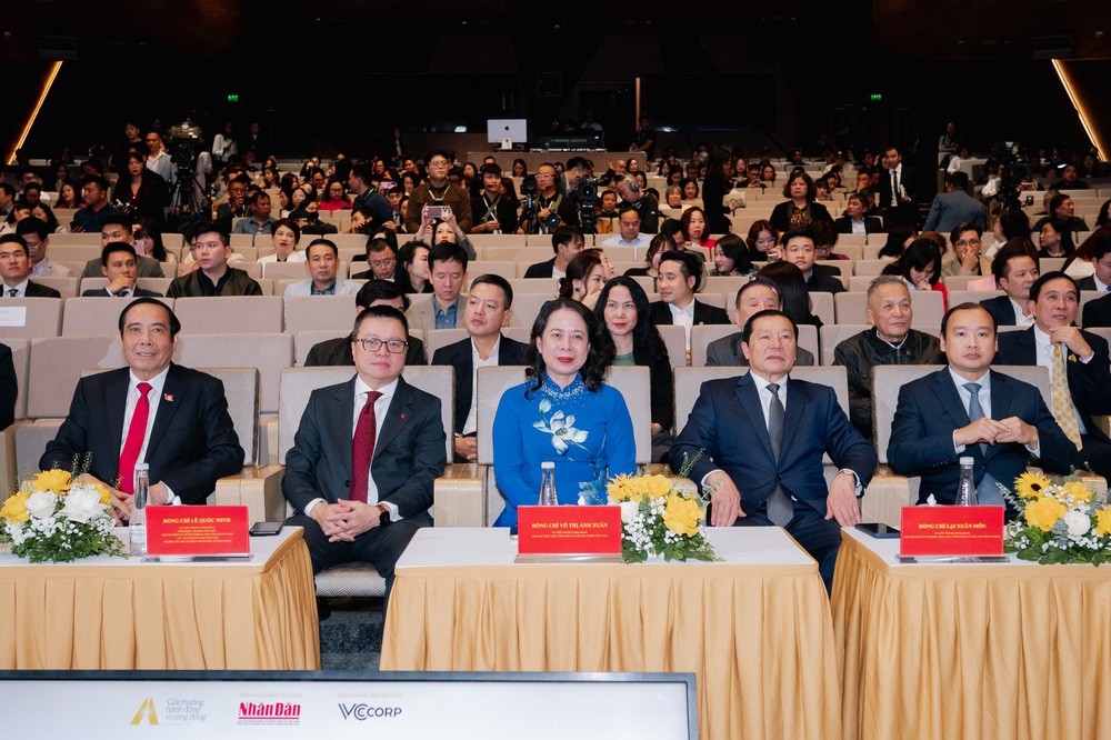 Lễ trao Giải thưởng Hành động vì cộng đồng - Hunman Act Pize năm 2025 - Ảnh 2. Lễ trao Giải thưởng Hành động vì cộng đồng - Hunman Act Pize năm 2025 - Ảnh 2.