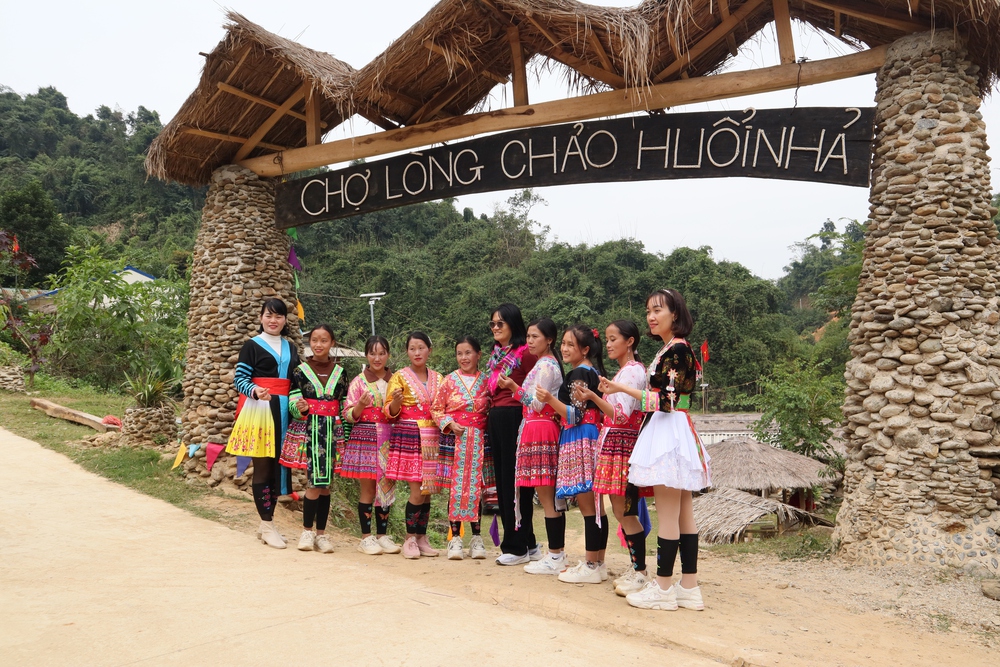 Bản Huổi Nhả 3 "không": không điện, không sóng, không mạng - Ảnh 9. Bản Huổi Nhả 3 "không": không điện, không sóng, không mạng - Ảnh 9.