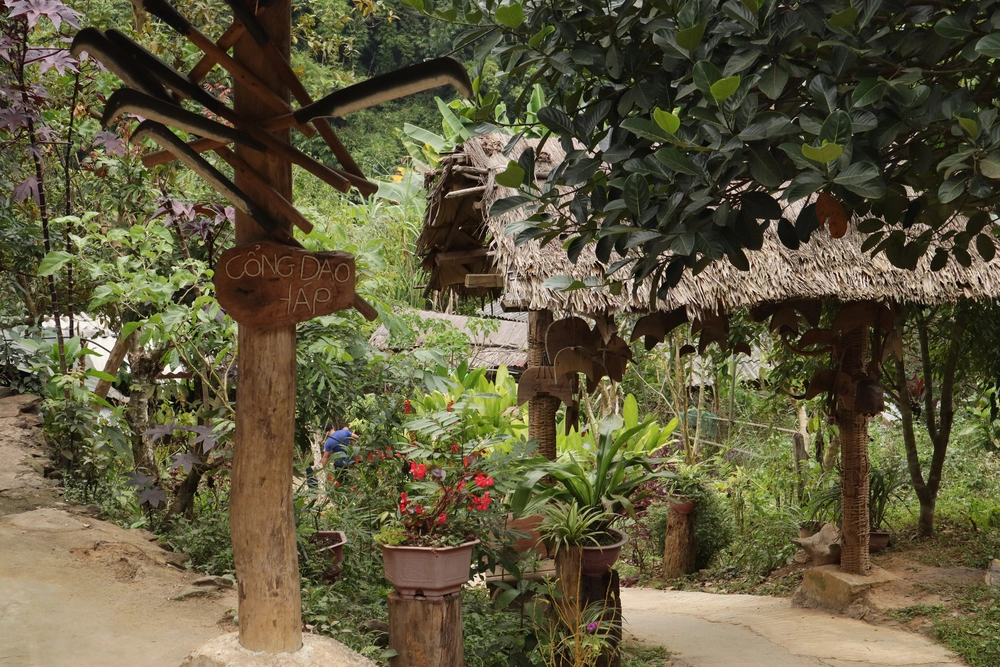 Bản Huổi Nhả 3 "không": không điện, không sóng, không mạng - Ảnh 12. Bản Huổi Nhả 3 "không": không điện, không sóng, không mạng - Ảnh 12.