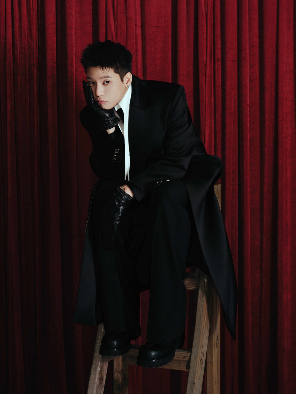 Quân A.P ra mắt MV "Lửa gần rơm" tặng quà fan trước thềm Noel  - Ảnh 1.