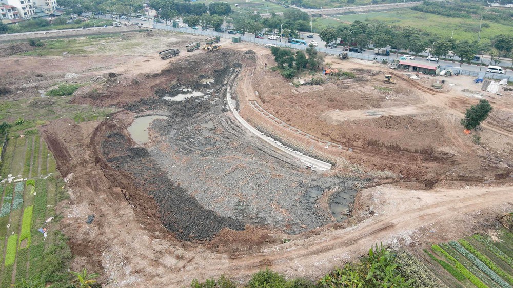 Hà Nội đẩy nhanh tiến độ dự án hồ điều hòa gần 1.000 tỷ đồng - Ảnh 5. Hà Nội đẩy nhanh tiến độ dự án hồ điều hòa gần 1.000 tỷ đồng - Ảnh 5.