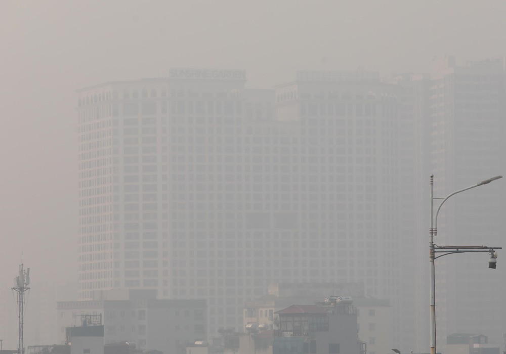 Hà Nội siết chặt kiểm soát bụi mịn từng bước nâng cao chất lượng không khí - Ảnh 2. Hà Nội siết chặt kiểm soát bụi mịn từng bước nâng cao chất lượng không khí - Ảnh 2.