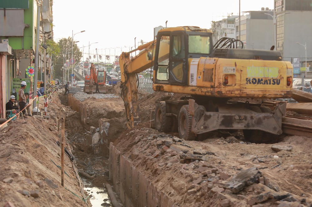 Hà Nội siết chặt kiểm soát bụi mịn từng bước nâng cao chất lượng không khí - Ảnh 10. Hà Nội siết chặt kiểm soát bụi mịn từng bước nâng cao chất lượng không khí - Ảnh 10.