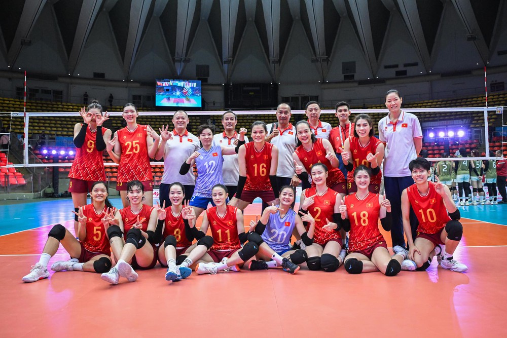 Liên đoàn bóng chuyền Việt Nam quyết định thưởng vượt mức cho  đội bóng chuyền nữ quốc gia số tiền 500 triệu đồng