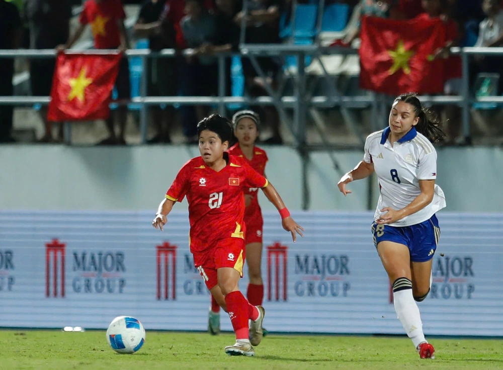 Chung kết bóng đá nữ, Việt Nam - Philippines 0-0 (Philippines thắng luân lưu 11m 6-5): Mất Vàng cay đắng! - Ảnh 1. Chung kết bóng đá nữ, Việt Nam - Philippines 0-0 (Philippines thắng luân lưu 11m 6-5): Mất Vàng cay đắng! - Ảnh 1.