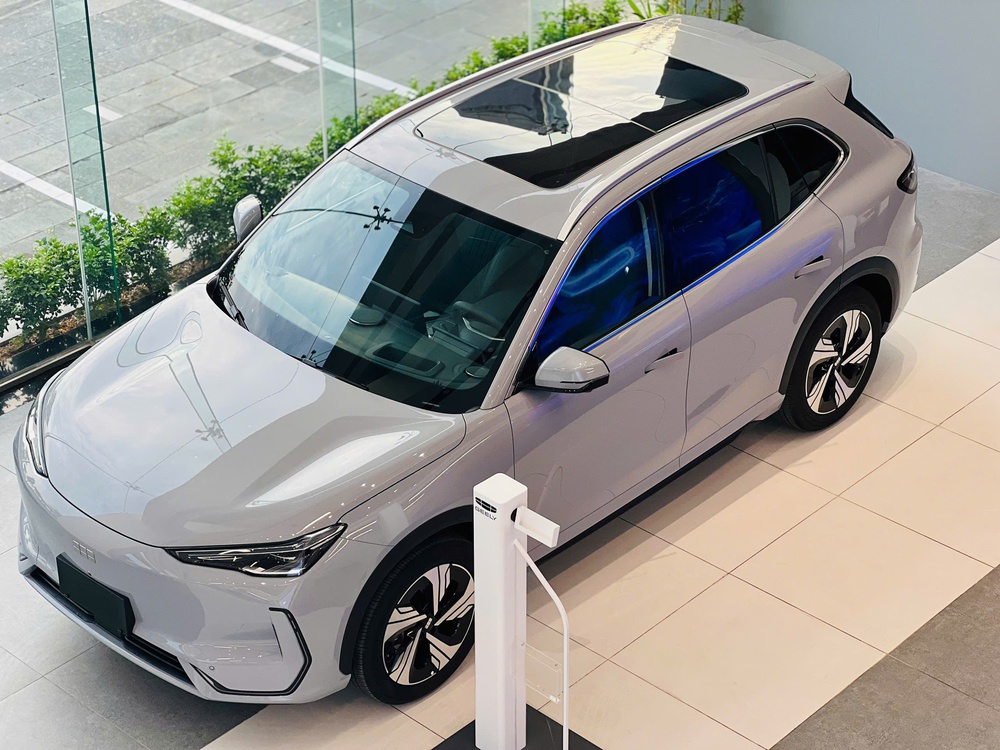 Geely Việt Nam tặng "nguyên xe" cho khách hàng mua xe - Ảnh 1.