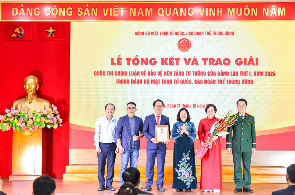 Xây dựng "lá chắn tư tưởng" vững chắc trong toàn Đảng bộ MTTQ, các đoàn thể Trung ương - Ảnh 1. Xây dựng "lá chắn tư tưởng" vững chắc trong toàn Đảng bộ MTTQ, các đoàn thể Trung ương - Ảnh 1.
