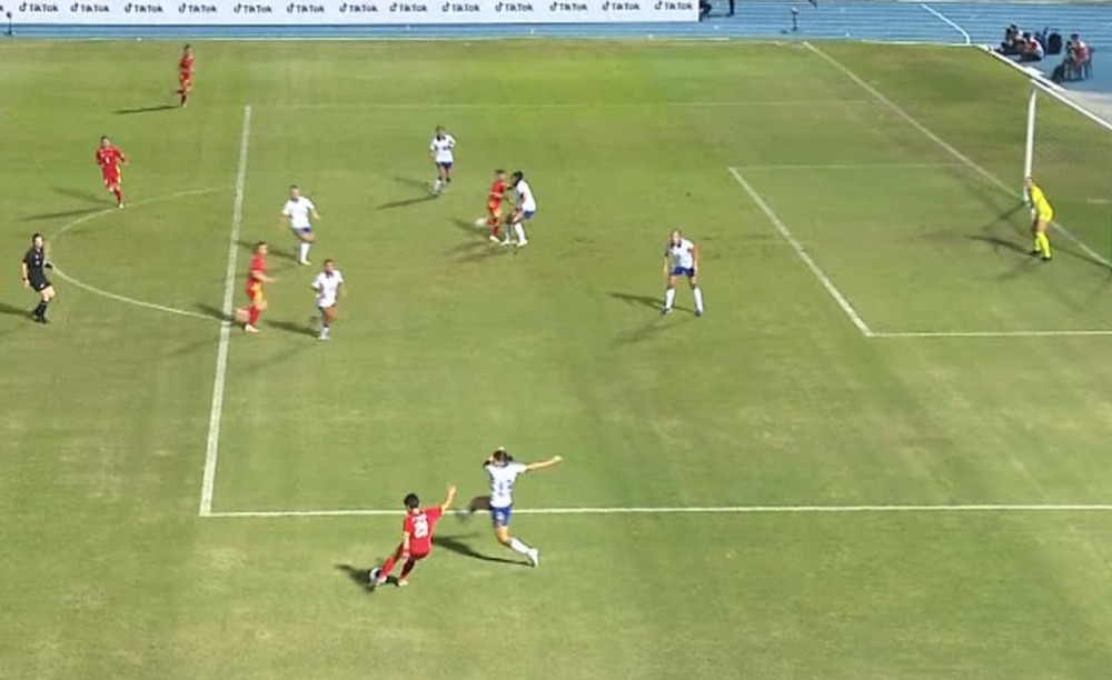 TRỰC TIẾP bóng đá nữ Việt Nam vs Philippines: ĐT nữ Việt Nam bị từ chối bàn thắng (H1, 0-0) - Ảnh 3. TRỰC TIẾP bóng đá nữ Việt Nam vs Philippines: ĐT nữ Việt Nam bị từ chối bàn thắng (H1, 0-0) - Ảnh 3.