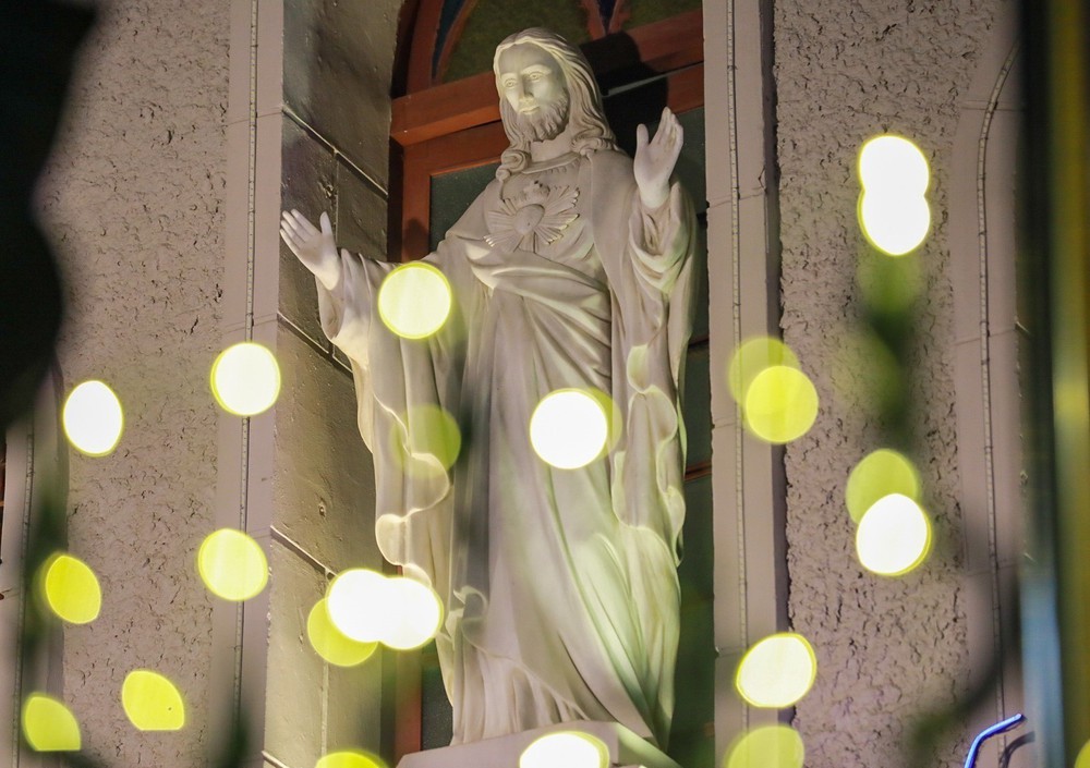 Hà Nội: Không khí rộn ràng trước Giáng sinh 2025 - Ảnh 2. Hà Nội: Không khí rộn ràng trước Giáng sinh 2025 - Ảnh 2.