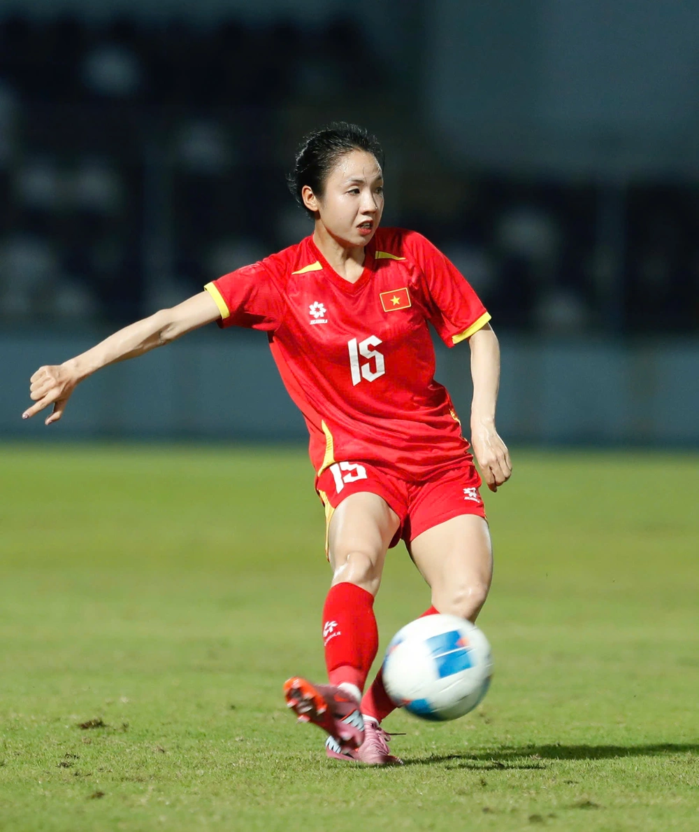 Trần Thị Duyên - điểm sáng rực rỡ giữa nỗi tiếc nuối của tuyển nữ Việt Nam - Ảnh 2. Trần Thị Duyên - điểm sáng rực rỡ giữa nỗi tiếc nuối của tuyển nữ Việt Nam - Ảnh 2.