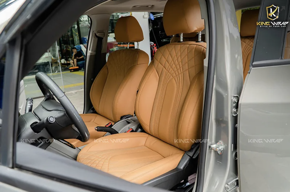 Bọc ghế da ô tô giải pháp nâng cấp nội thất bền đẹp và an toàn cho người dùng - Ảnh 1. Bọc ghế da ô tô giải pháp nâng cấp nội thất bền đẹp và an toàn cho người dùng - Ảnh 1.