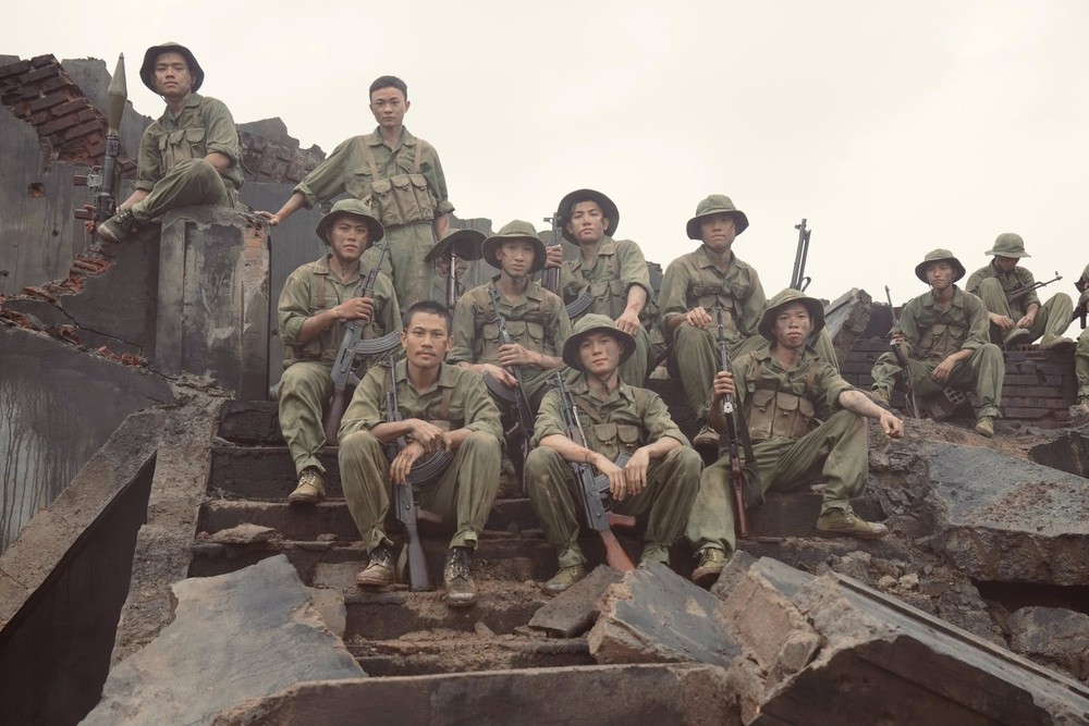 'Mưa đỏ' chiếu trên VTV dịp kỷ niệm 81 năm Ngày thành lập QĐND Việt Nam - Ảnh 1.